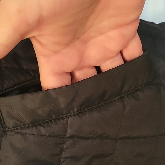 Jr-S.com Animal Print/Black Reversible Vest - Picture 6 of 9